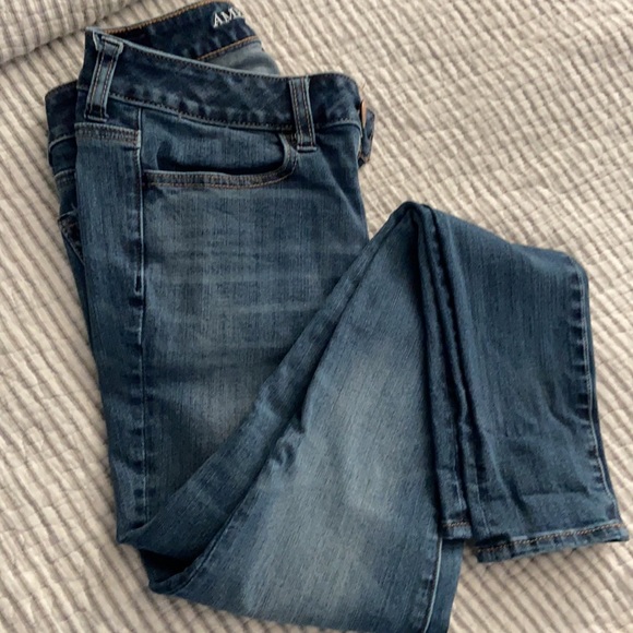 Size 2 American eagle 360 Super Stretch Jeggings - Picture 2 of 5